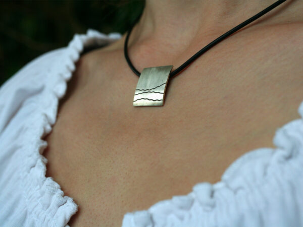 Collier «Sinus»